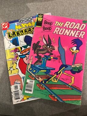 “Vintage Cartoon / Retro 2 Comics Lot – Cartoon Network + Looney Tunes